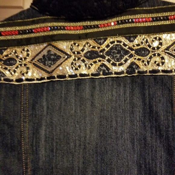 Ladies denim jacket - Picture 3 of 3